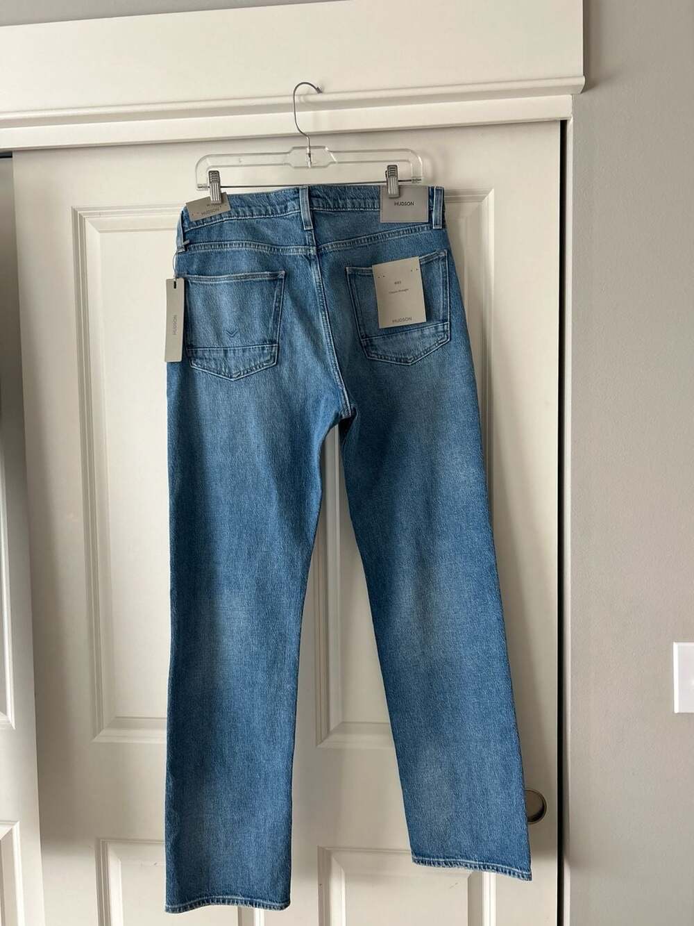 Hudson Wes Classic Straight Leg Jeans in Medium Blue Wash